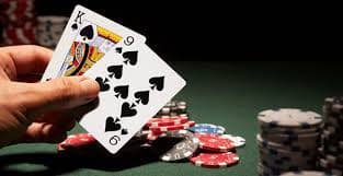 Pemain merayakan kemenangan taruhan sportsbook di bius303